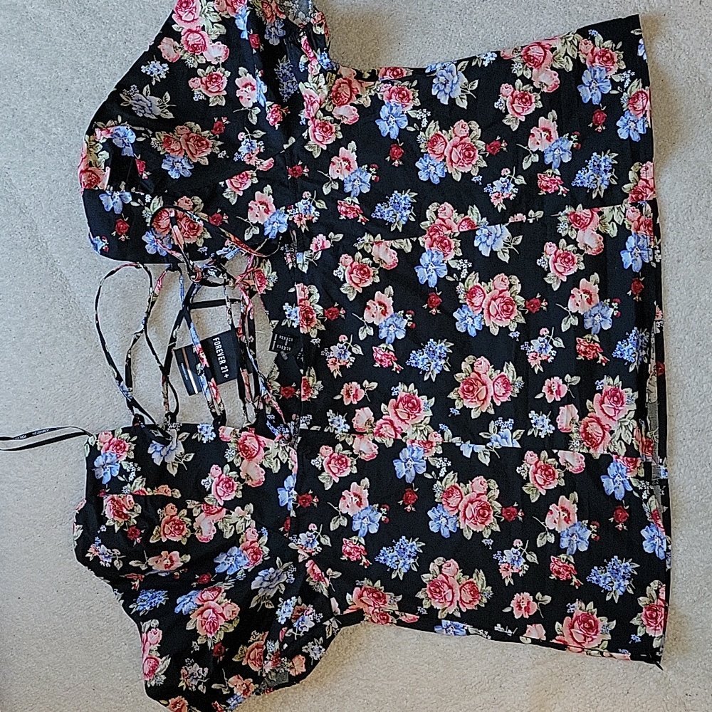 NWT Women's Plus Size Woven Floral Beautiful Blouse Size 2X - Picture 4 of 8